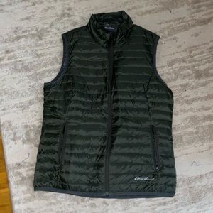 Eddie Bauer green puffer vest